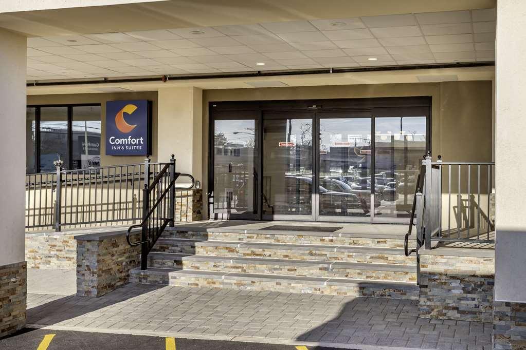 Comfort Inn & Suites Newark Liberty International Airport Eksteriør bilde