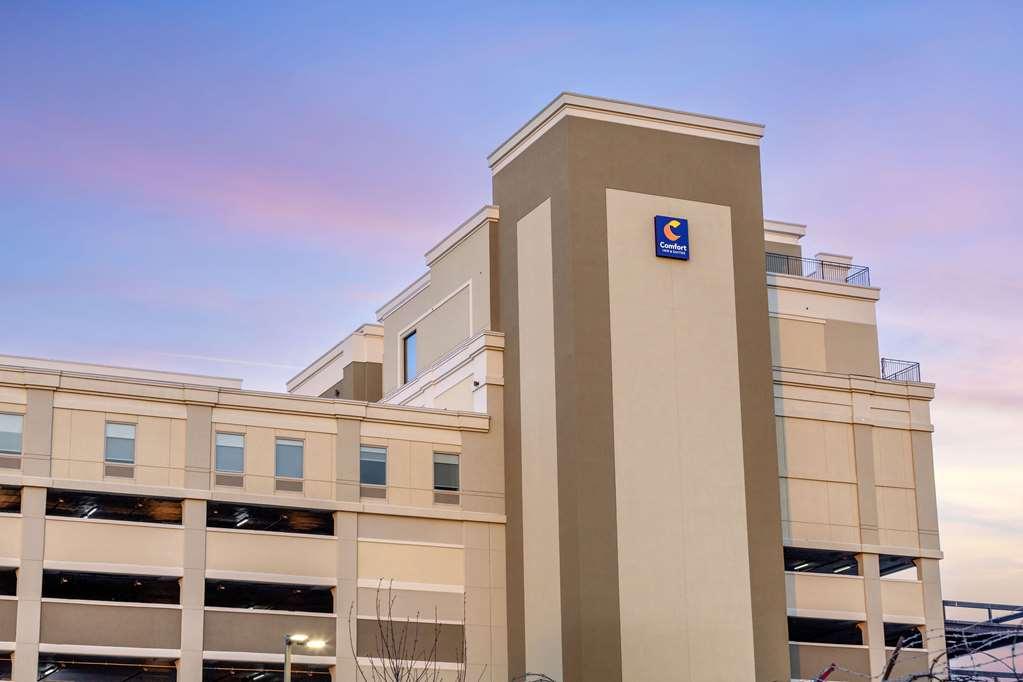 Comfort Inn & Suites Newark Liberty International Airport Eksteriør bilde