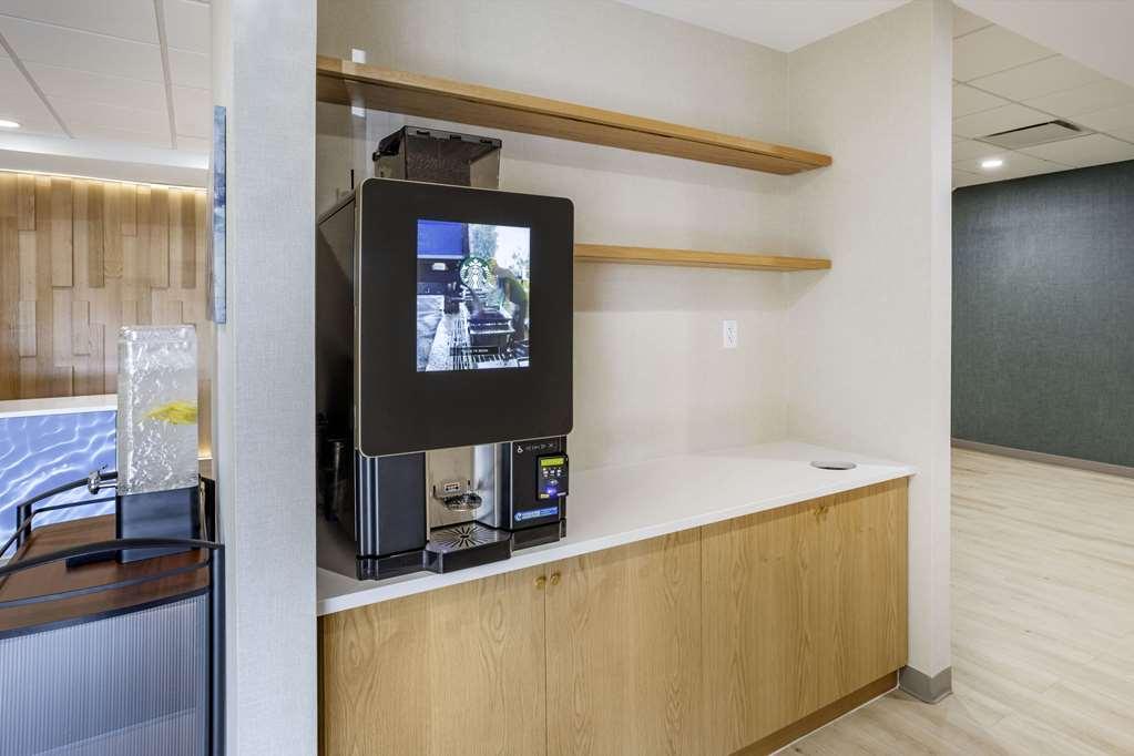 Comfort Inn & Suites Newark Liberty International Airport Restaurant bilde