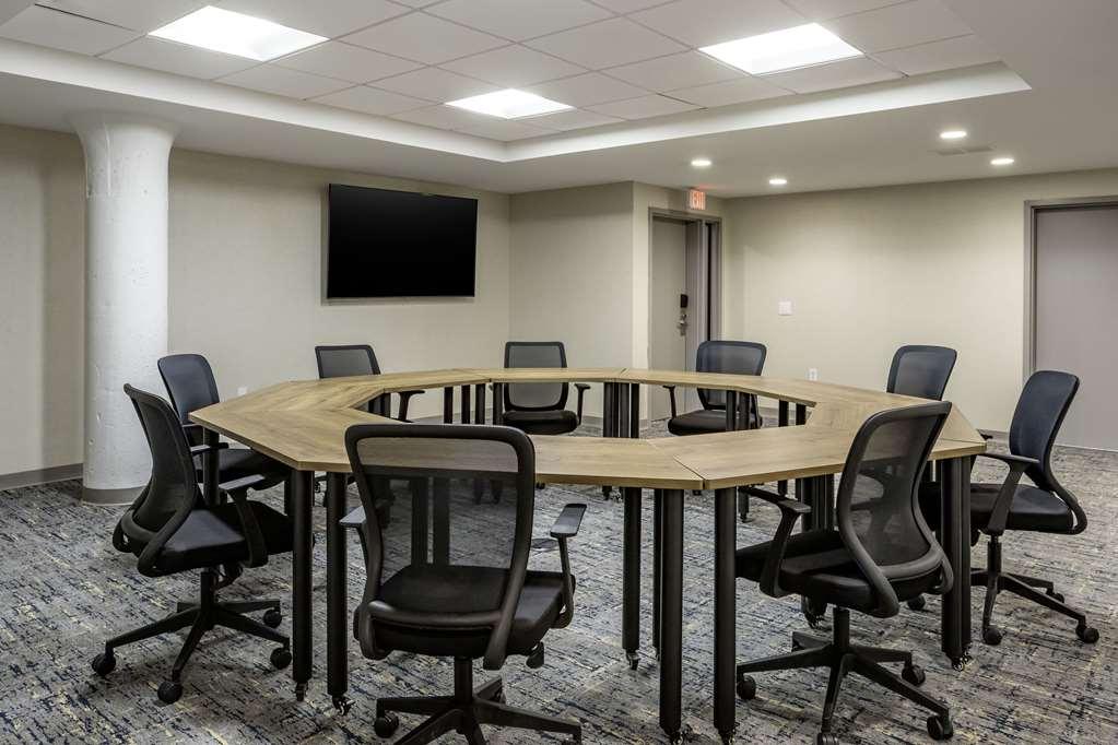 Comfort Inn & Suites Newark Liberty International Airport Fasiliteter bilde